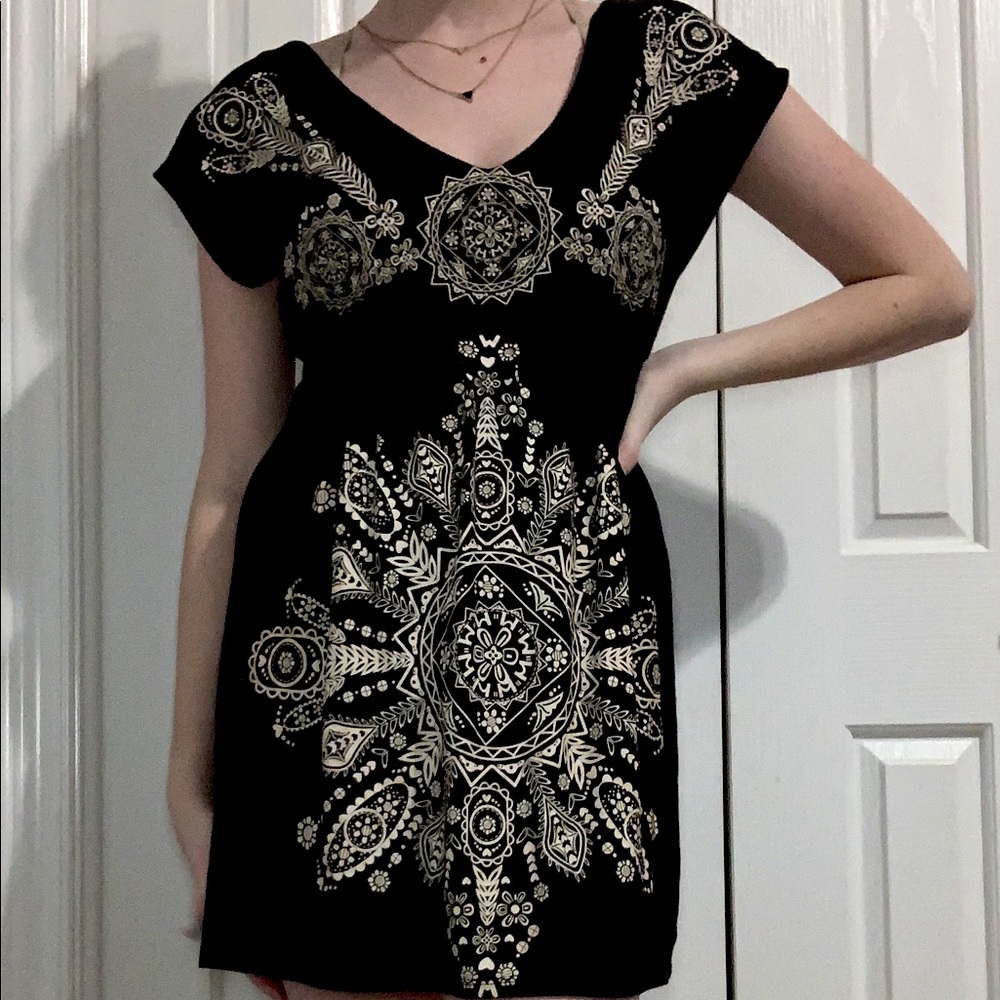 Patterned swim suit cover up